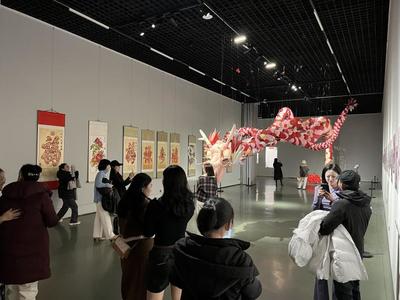 賞畫過節 威海市'新生活 新風尚 新年畫'活動點亮傳統文化新魅力